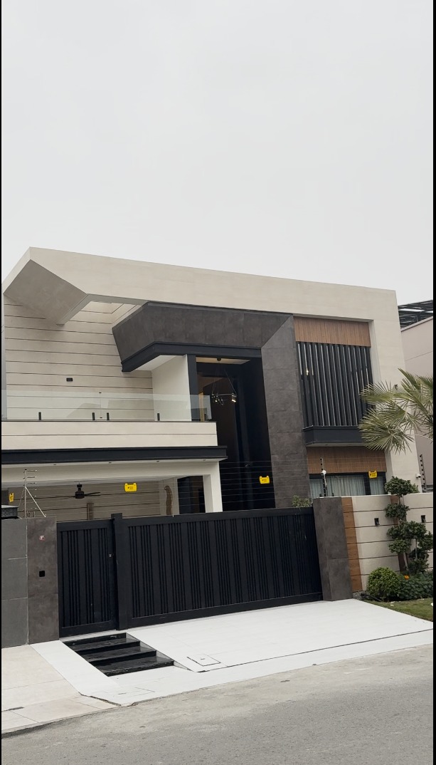10 Marla Smart Villa